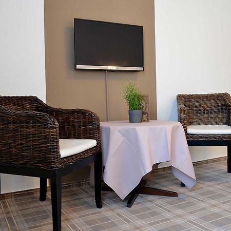 Arnimsruh Hotel Garni Любек Екстериор снимка